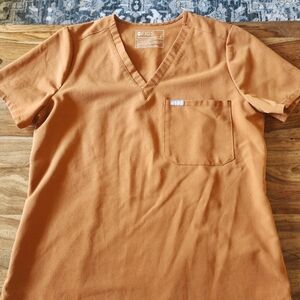 Figs Scrub Top,